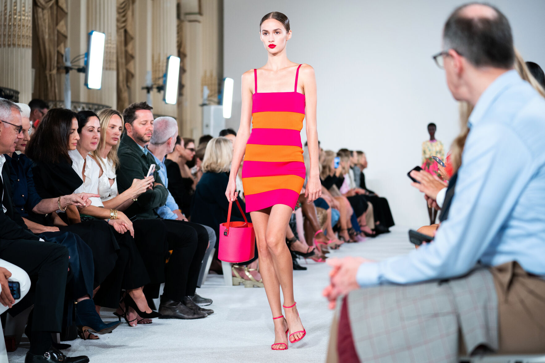 Fashion Carolina Herrera Fall 2022